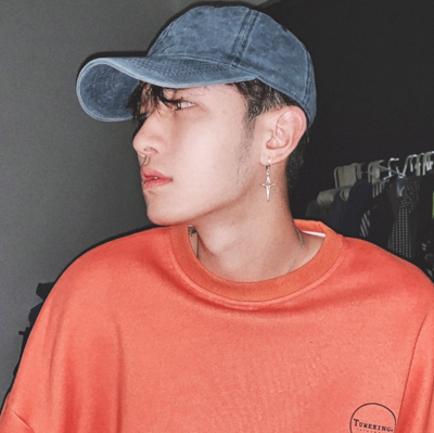 Free Shipping-CYBER PUNK STAR EARRINGS 