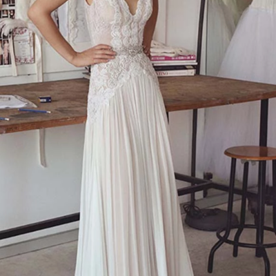 A line floor length lace appliques beach wedding dresses 