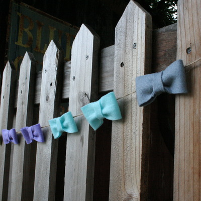 Mini felt bow garland in "sherbet"