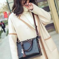 Vintage Cat Tassel Luxury Leather Handbag  - Thumbnail 3