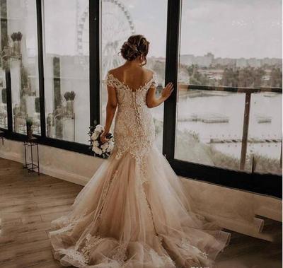 Elegant Short Sleeves Lace Mermaid Wedding Dresses with Appliques Off Shoulder Sweep Train Tulle Wedding Dress Bridal Gowns