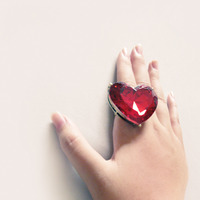 Limited Edition Large Red Jewel Heart Ring - Thumbnail 1