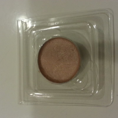 Single eyeshadow refill