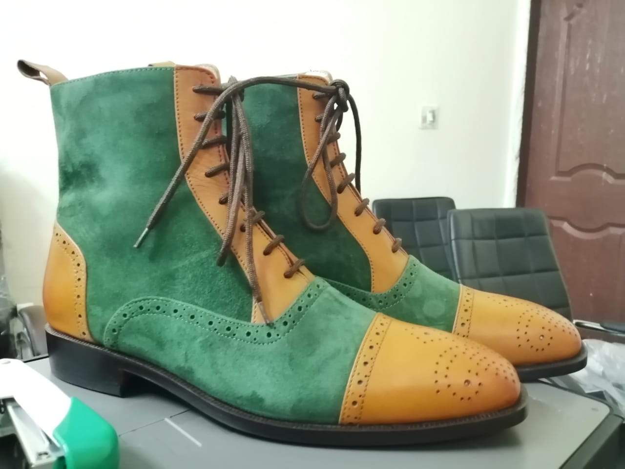 Designer Men's Handmade Green & Tan Ankle High Leather & Suede Lace Up Boots Us-Size : 6