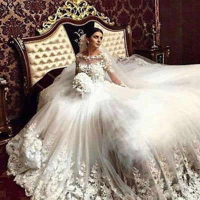 Luxurious Wedding Dresses with Appliques 
