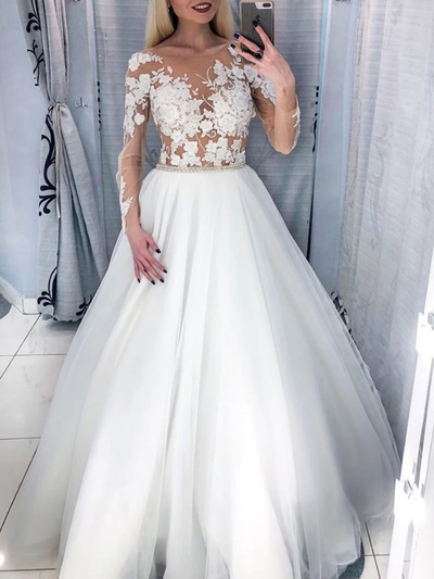 Stunning Ball Gown Scoop Neck Long Sleeve White Tulle Wedding Dresses,Lace Bridal Dresses