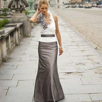 2020 long mother of the bride dresses vintage big discount trumpet halter elegant open back mothter dresses,,343