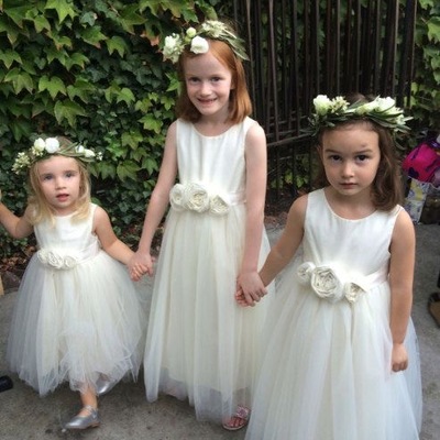 Round floor length flower girl dresses with handmade flowers - Thumbnail 5