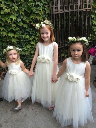 Round Floor Length Flower Girl Dresses with Handmade Flowers