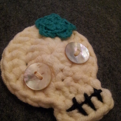 Sugar skull hairclip