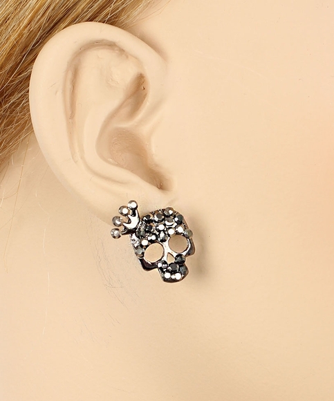 Skullie Princess Earrings