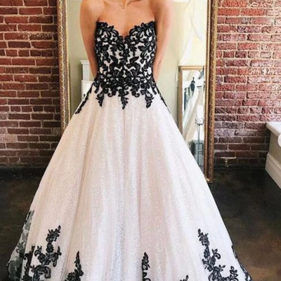 Sweetheart strapless mermaid white tulle black lace appliques long prom dresses - Thumbnail 4
