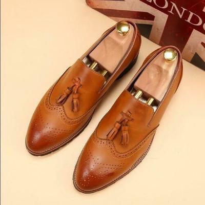 Handmade Men's Wingtip brogue Tassels Shoes Men Tan color dress shoes loafer