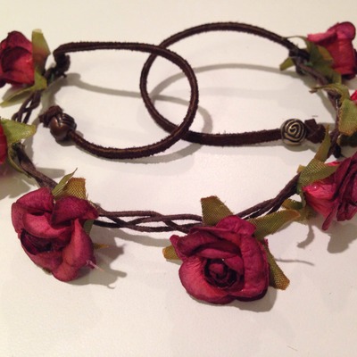 Oh so rosy bun crown