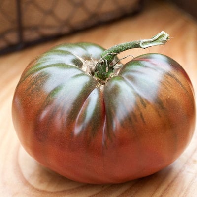 Carbon black heirloom tomato premium seed packet