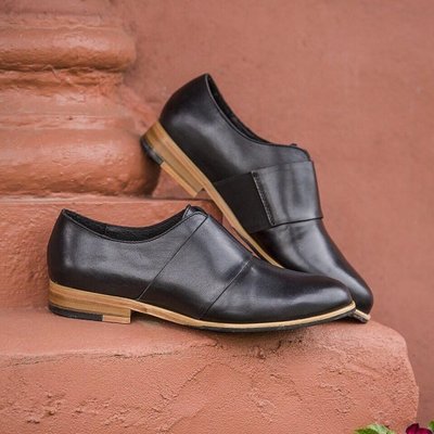 Handmade men black leather shoes moccasins, men black dress shoes, men handmade shoes