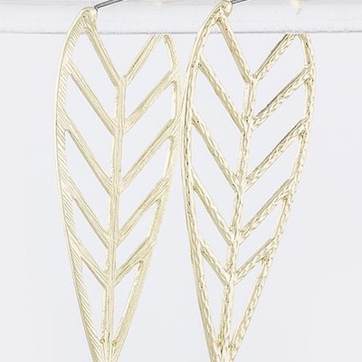 Sirah leaf earrings - gold