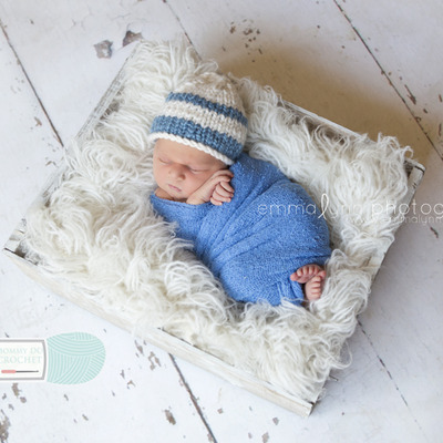 Newborn knit color band cap