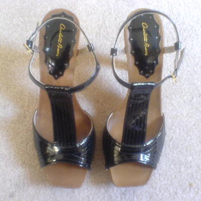 Faux patent leather platform open toe slingbacks size 9