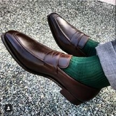 Superior leather burnished coffee brown tone apron toe men handmade loafer shoes