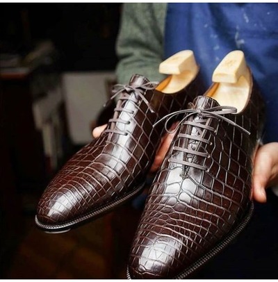 Handmade Men Maroon Lace up Round Toe Crocodile Texture Leather Dress Shoes