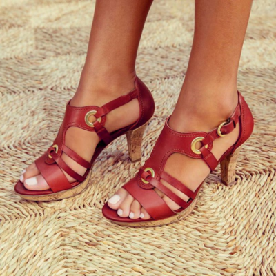 Elegant buckle strap sandals