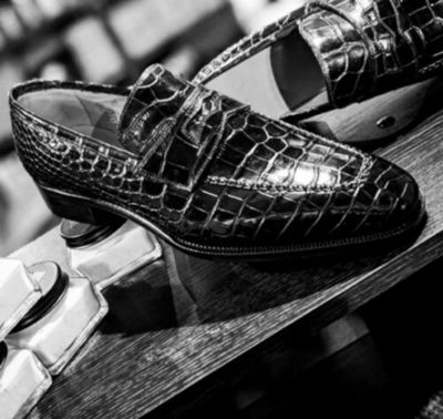 Handmade Men's Black Almond Toe Crocodile Texture Leather Moccasin Dress Shoes