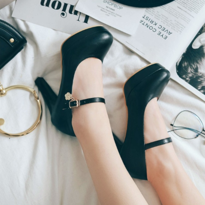 Casual black and white high heels fashion shoes