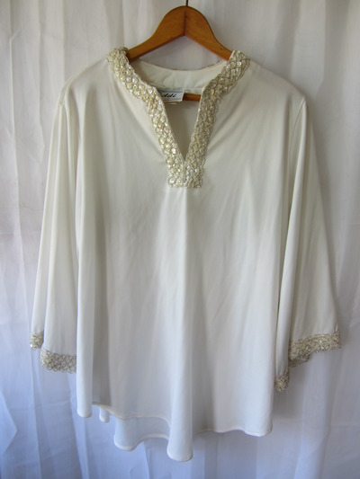 Vntg pearl white embellished tunic blouse