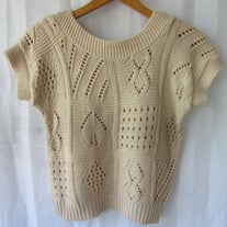 Light Knit Nude Crop Sweater