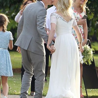 A line chiffon wedding dresses crew neck beading crystals tea length bridal gowns