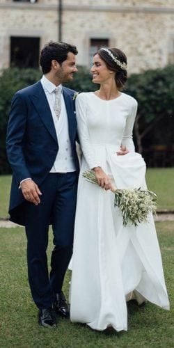 Simple Sheath Wedding Dresses Crew Neck Long Sleeve Bridal Gowns