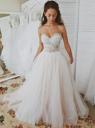 Sweetheart Tulle Wedding Dresses Bridal Gown with Appliques
