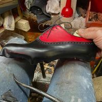 Handmade men two tone shoes, men burgundy and black dress shoes, leather shoes - Thumbnail 1