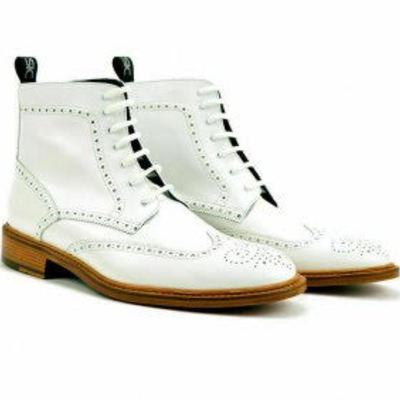 Trendy stylish white oxford wing tip handmade hiking ankle high boot in genuine leather for men