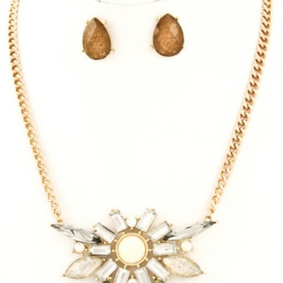 Stone pendant necklace set - gold