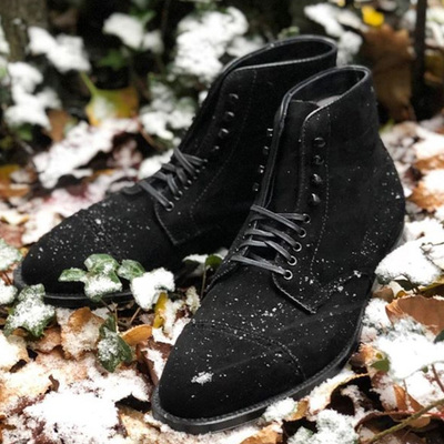 Decent black cap toe handmade hiking boot for men in genuine suede - Thumbnail 4