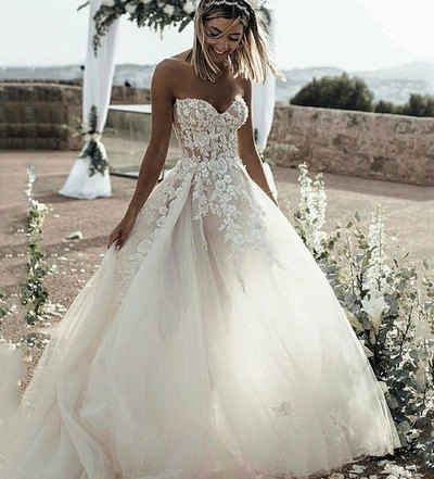 Sweetheart Long Wedding Dresses Bridal Gown with Appliques