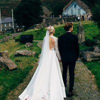 White Long Wedding Dress with Long Sleeves Appiques Flowers - Thumbnail 1