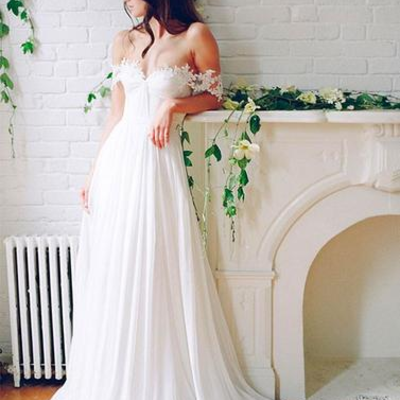 Off the shoulder white beach wedding dresses brial gowns