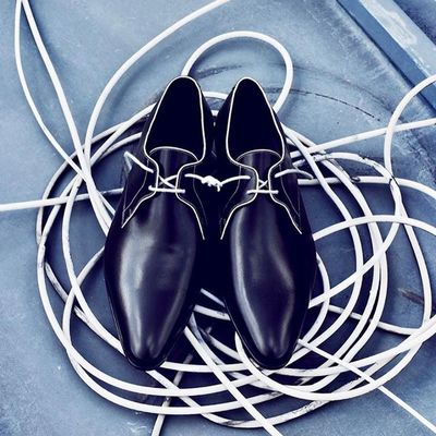 Black narrow toe lace up shoes handmade classic edition for mens