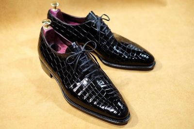 Handmade men black crocodile textured shoes, leather shoes for men, dress shoes