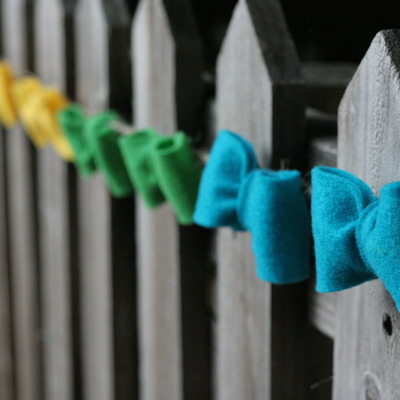 Mini bow garland- rainbow