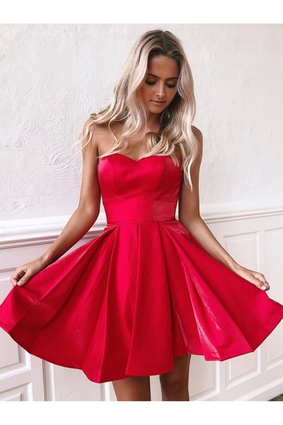 Simple Sweetheart Red Satin Short Homecoming Dresses 