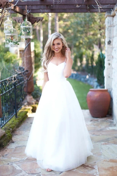 Hot Summer Boho Beach Wedding Dress Long Tulle Spaghetti Straps Prom Dress