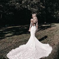 Elegant Mermaid Scoop Neck Ivory Wedding Dresses with Appliques,Long Sleeves Wedding Gowns - Thumbnail 2
