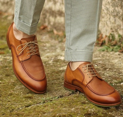 Handmade Light-Burnished Grain Calf on a pair of unique sport casual Derbies, small perforations on vamp for men