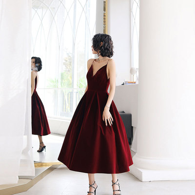 Burgundy v neck velvet short prom dress