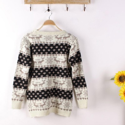 Cozy deer and snowflake print sweater