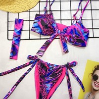 Print Triangle Bikini Swimsuit - Thumbnail 3